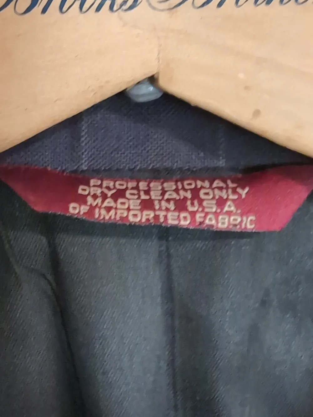 VTG BURBERRYS Men’s 2PC Suit 42R 36x29 Navy Blue Pinstripe Pure Wool USA Made